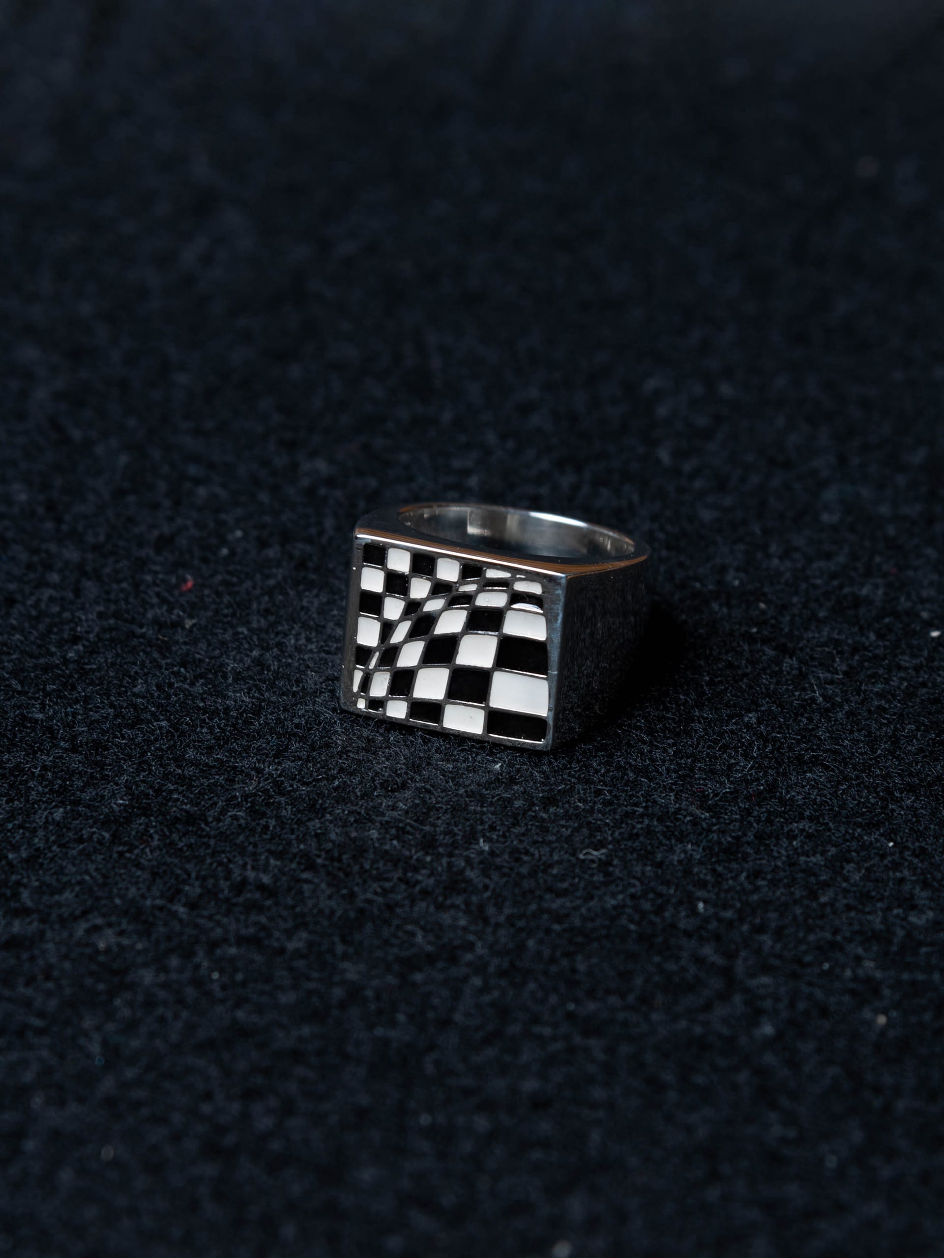 PEARLS BEFORE SWINE Ruln Enamel Ring NIGHTHAWKS PB2025AW002A NIGHTHAWKS